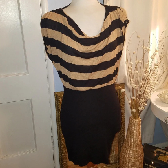 °Express Stretch Dress / Striped Cowl Neck / Black & Tan / Medium - Picture 1 of 5